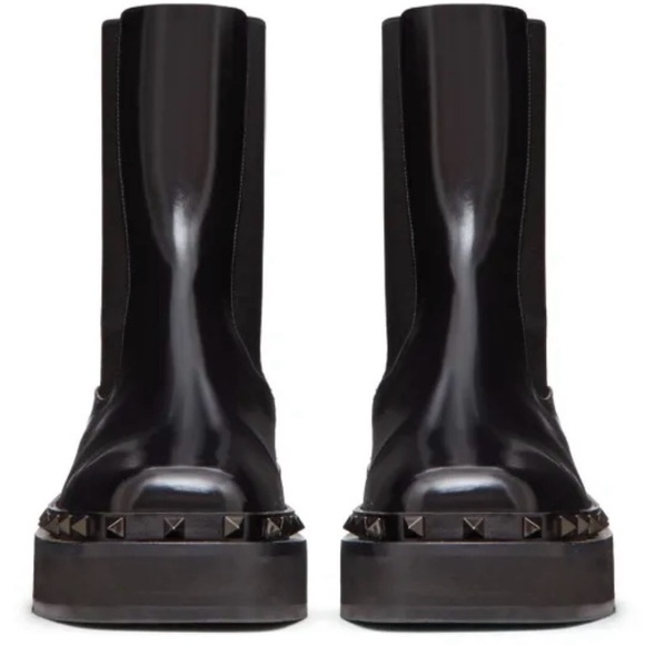 Valentino Black Stud-Trim Platform Chelsea Boots - Picture 4 of 15